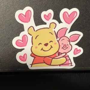 POOH AND PIGLET LOVE STICKER